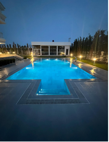 Naturel Seri Porselen Izgaralı Taşmalı Yüzme Havuzu